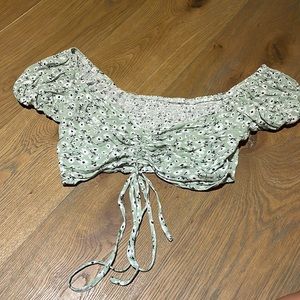 super cute, front synch top